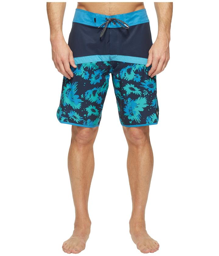 Quiksilver - Crypt Scallop 20 Boardshorts