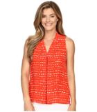 Vince Camuto - Sleeveless Ancient Etchings Invert Pleat Blouse