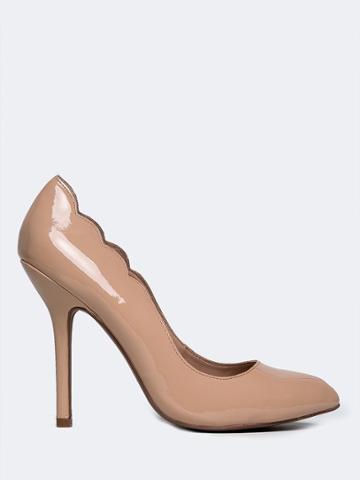 Betsey Johnson Raciee Pump