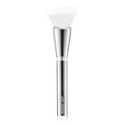 B-glowing Heavenly Skin Skin-smoothing Complexion Brush #704