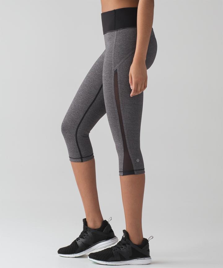Lululemon Smooth Stride Crop *17