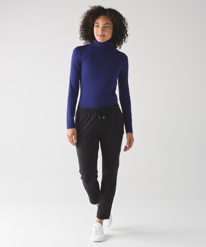 Lululemon Layer Me Turtleneck