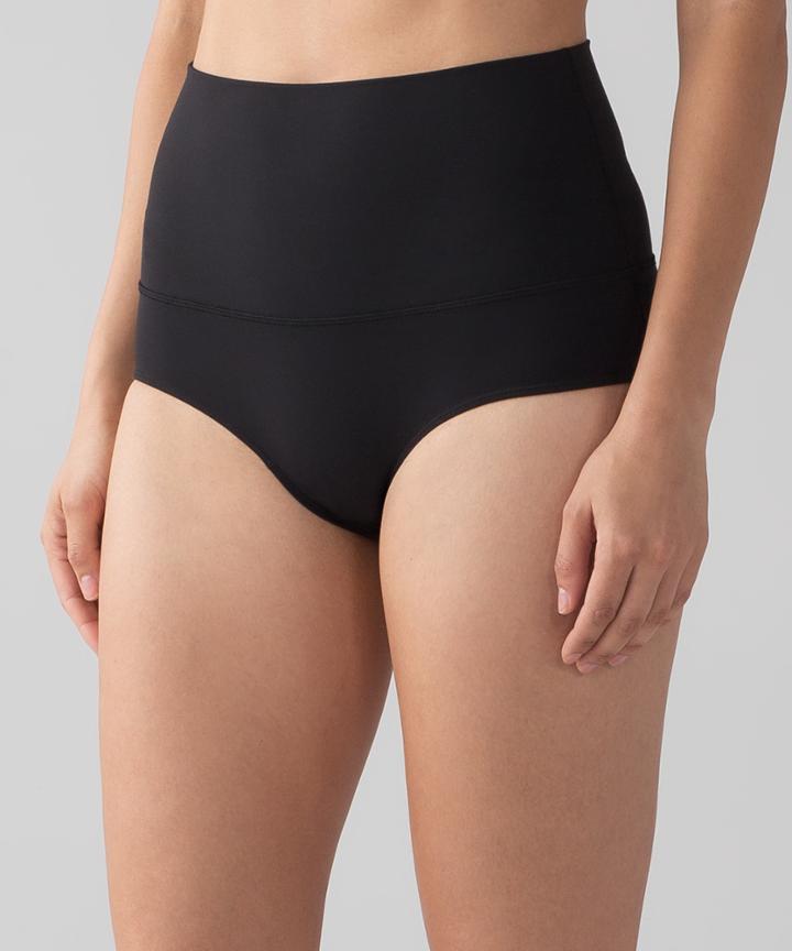 Lululemon Arise Short *nulu