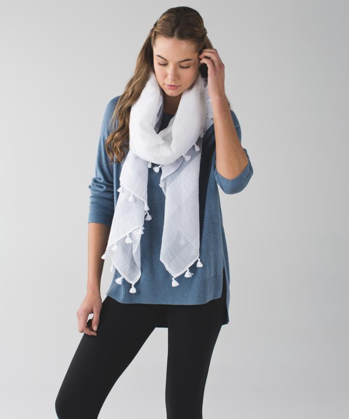 Lululemon Sun To Moon Scarf