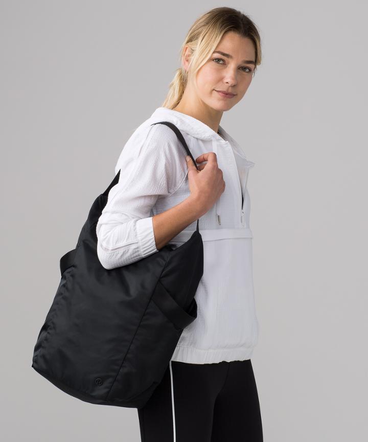 Lululemon Enroute Bag Ii *17l