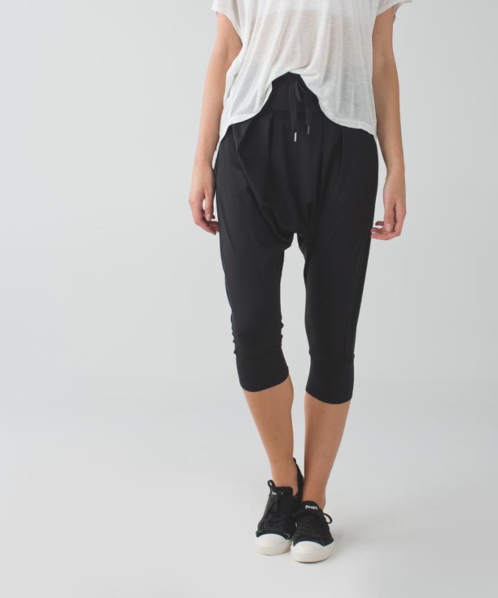 Lululemon Drop It Crop